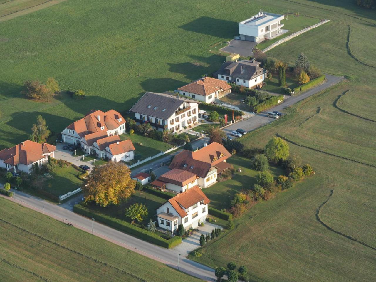 Martinihof - Bad Tatzmannsdorf Hotel Екстериор снимка